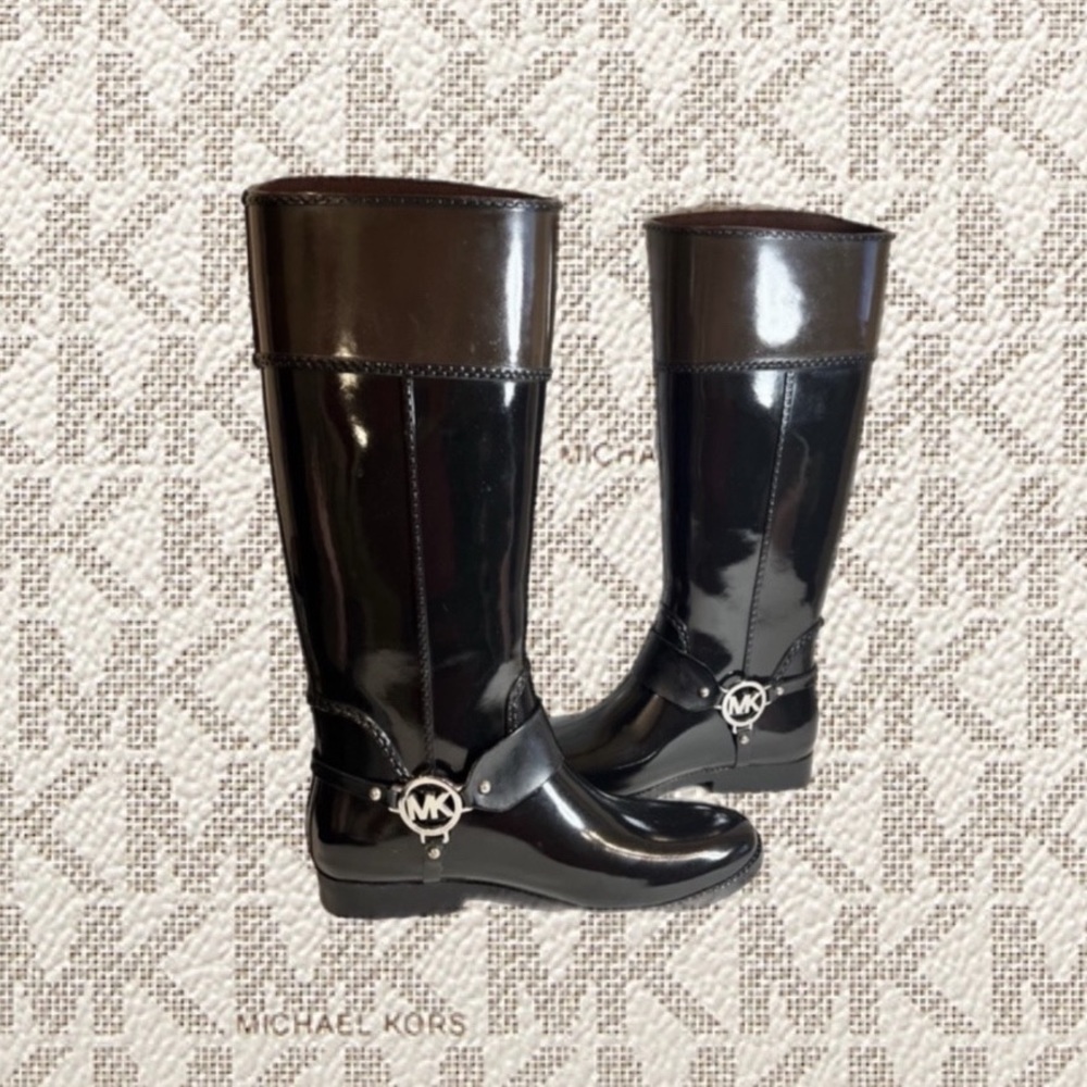 S2  Excellent Condition Micheal Kors Rain Boots